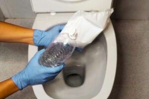 comment déboucher sanibroyeur vinaigre